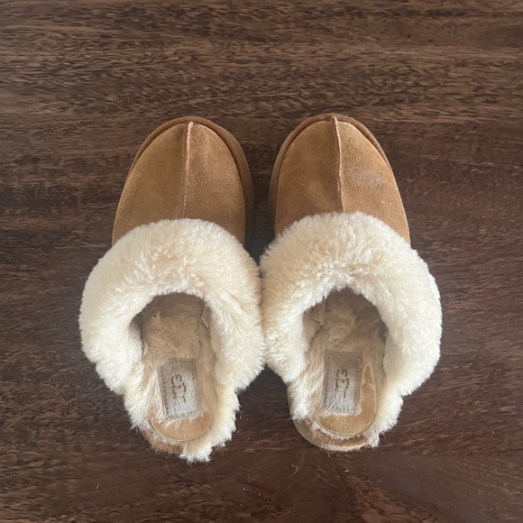UGG Disquette Suede Fur Platform Slippers - Picture 3 of 6